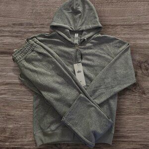 Alo Gray Hoodie Jogger Set Size Medium NWT